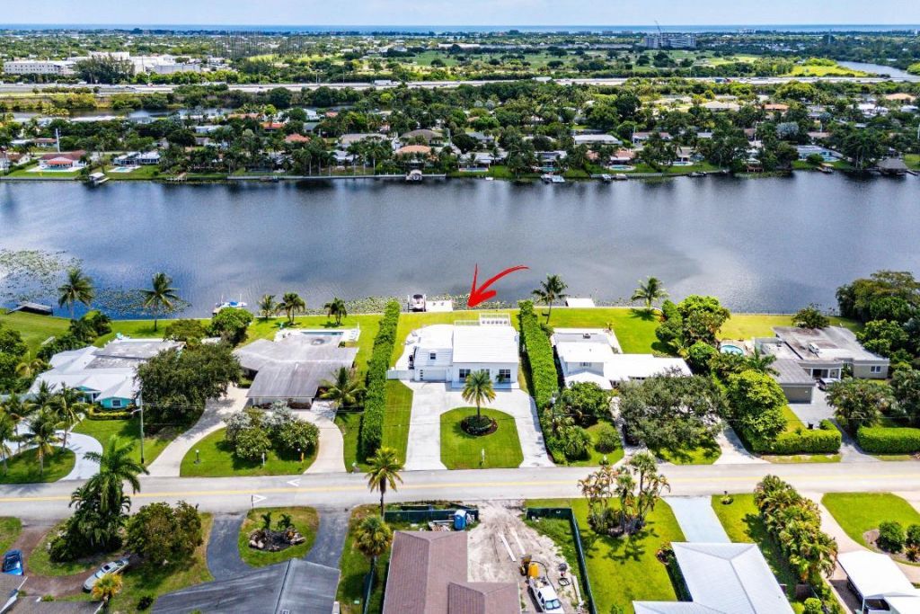 7150 W Lake Drive, Lake Clarke Shores, FL 33406 Photo