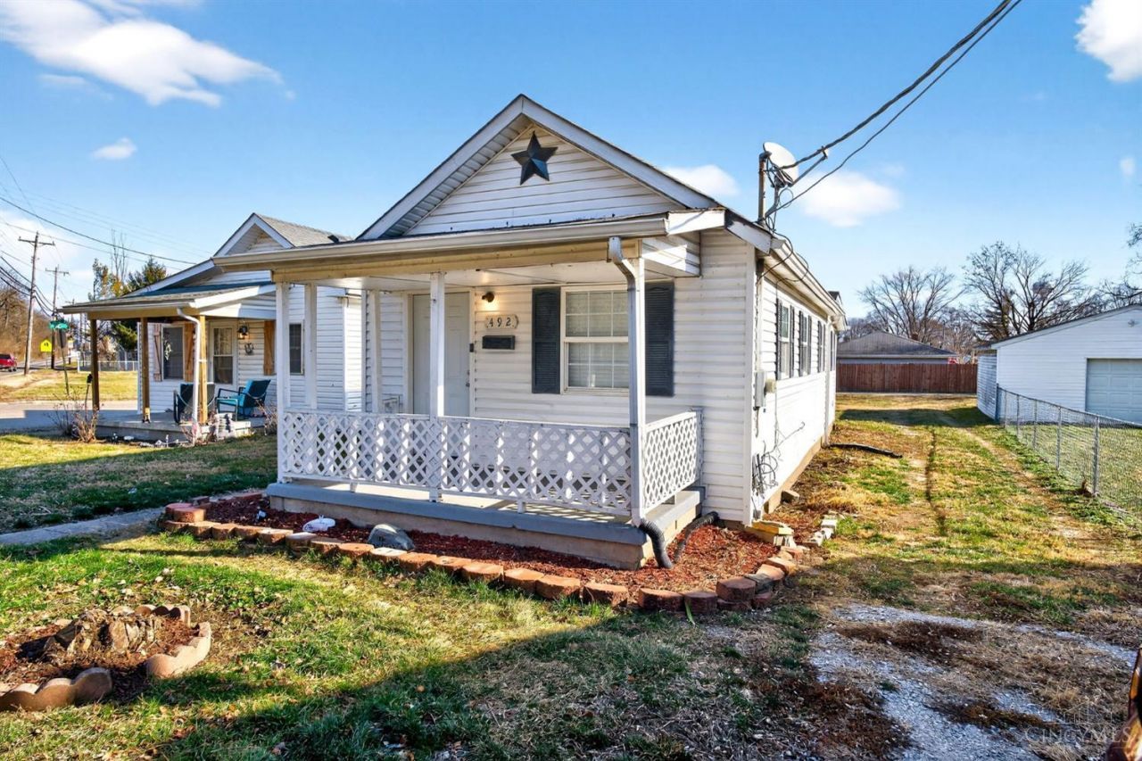 492 Seven Mile Avenue, New Miami, OH 45011 Main Photo