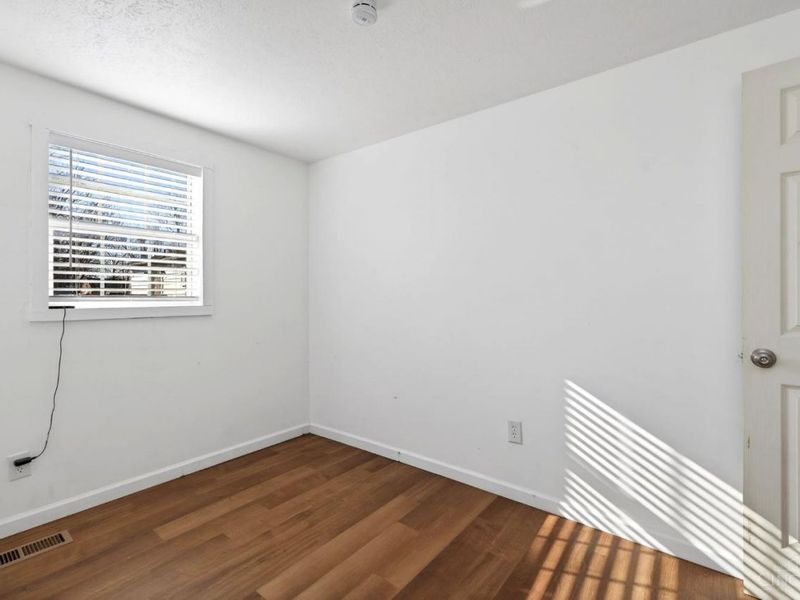 492 Seven Mile Avenue, New Miami, OH 45011 Photo 11