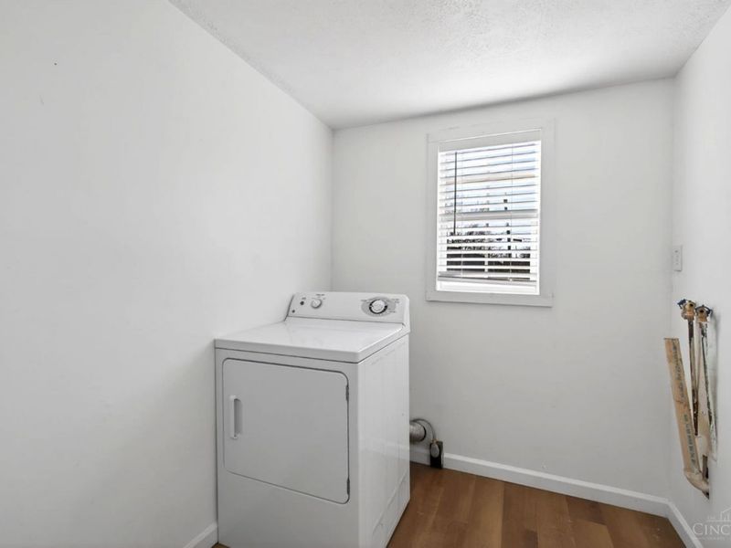 492 Seven Mile Avenue, New Miami, OH 45011 Photo 13