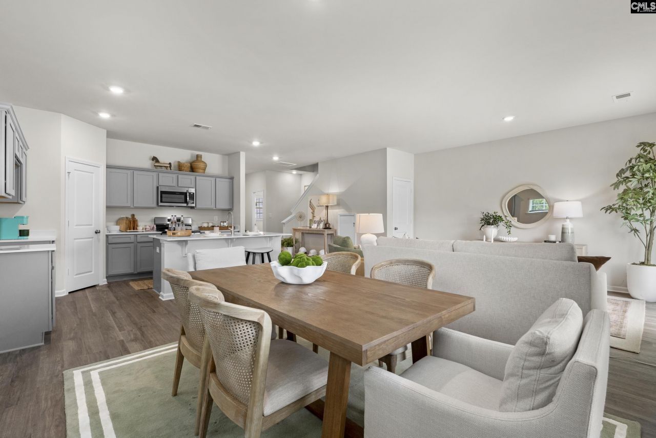 320 South Lake Court Photo 7