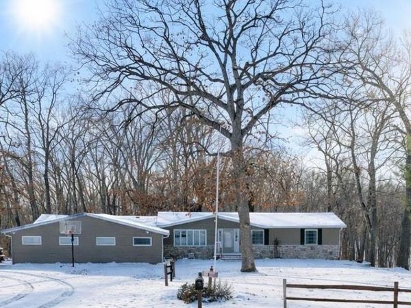 1129 164th Street, Castalia, IA 52133