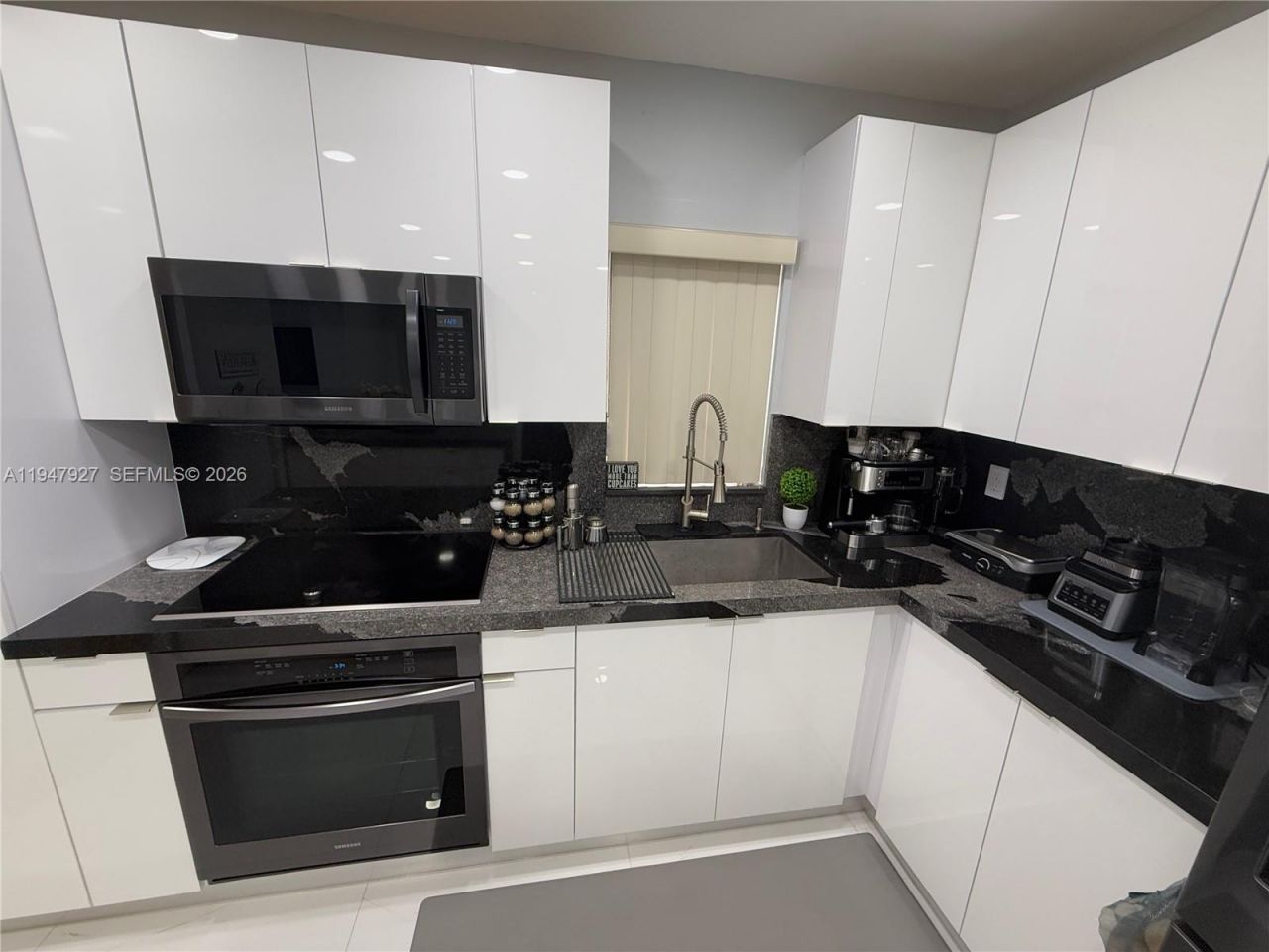 380 W 41st St , Hialeah, FL 33012 Photo