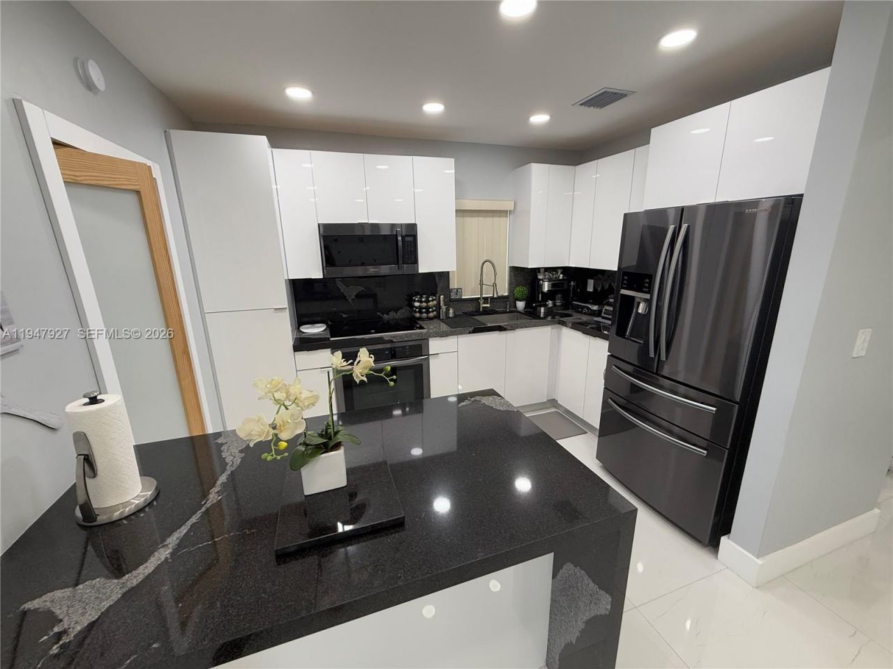 380 W 41st St , Hialeah, FL 33012 Photo