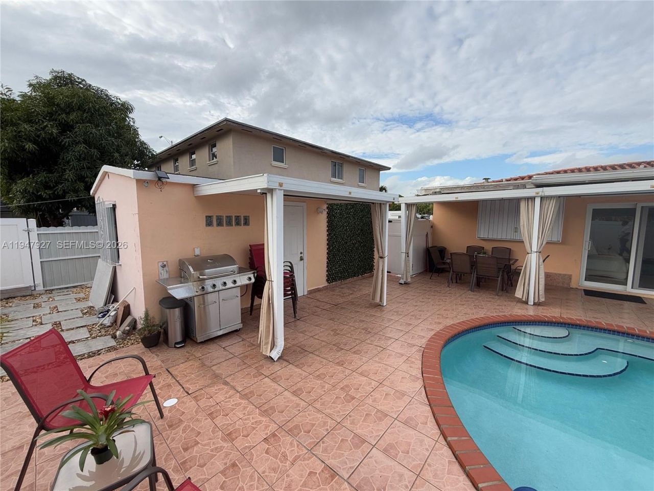 380 W 41st St , Hialeah, FL 33012 Photo
