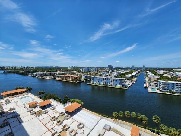 290 174th St, Unit 1607, Sunny Isles Beach, FL 33160