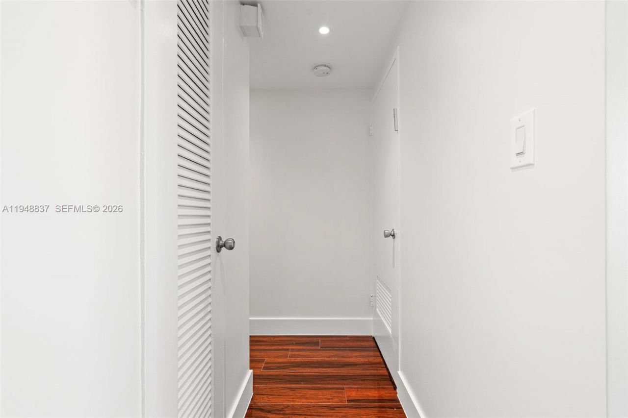 1000 West Ave, Unit 609, Miami Beach, FL 33139 Photo