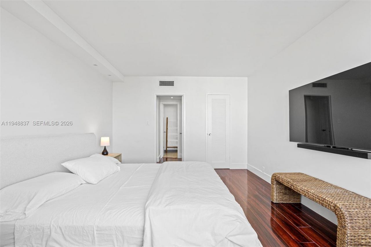 1000 West Ave, Unit 609, Miami Beach, FL 33139 Photo