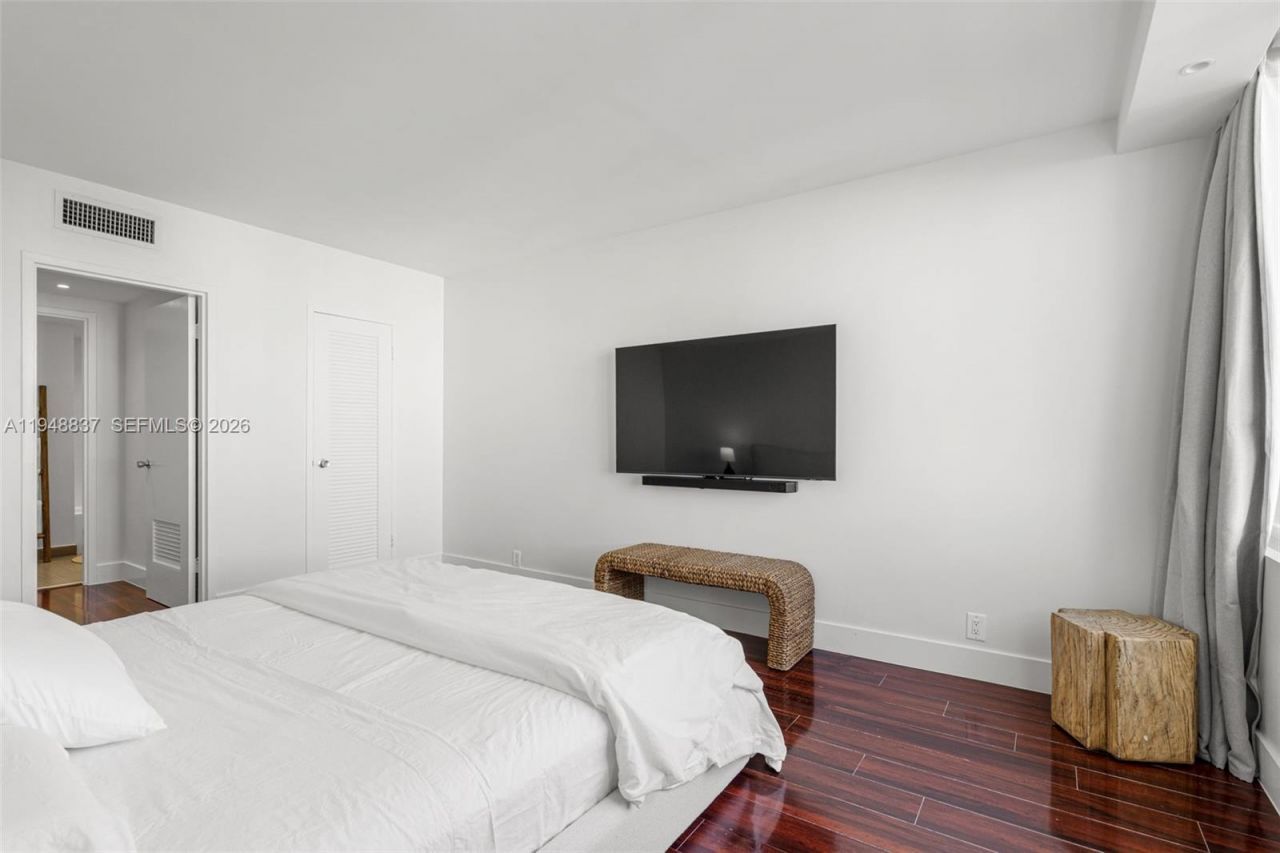 1000 West Ave, Unit 609, Miami Beach, FL 33139 Photo