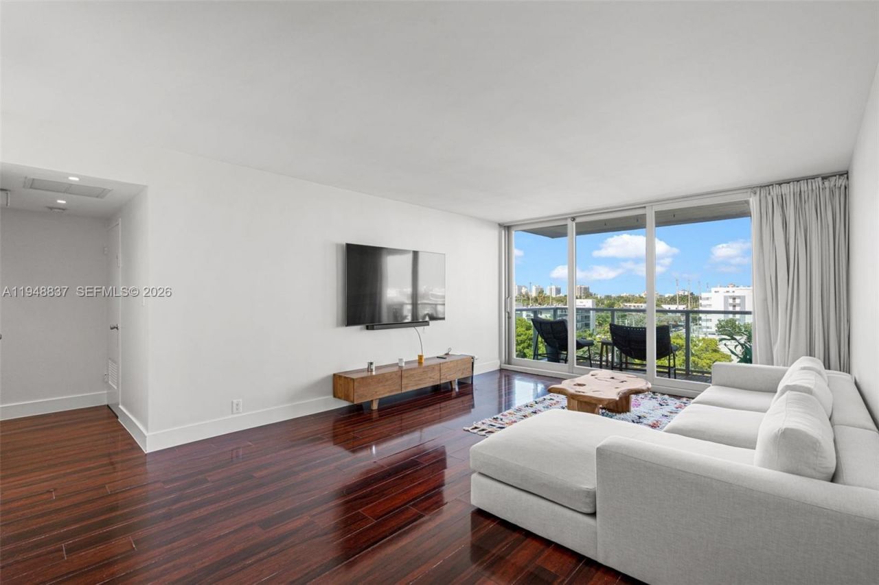1000 West Ave, Unit 609, Miami Beach, FL 33139 Photo