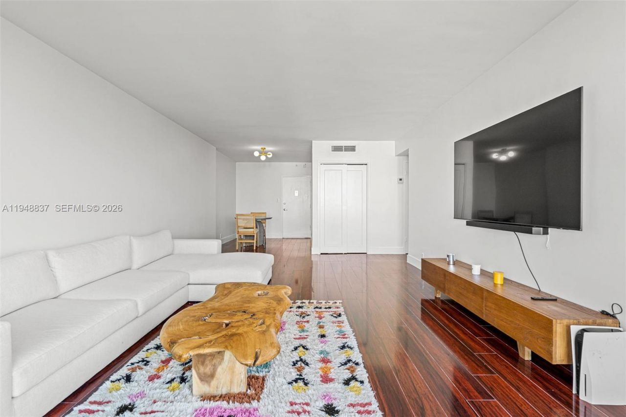 1000 West Ave, Unit 609, Miami Beach, FL 33139 Photo