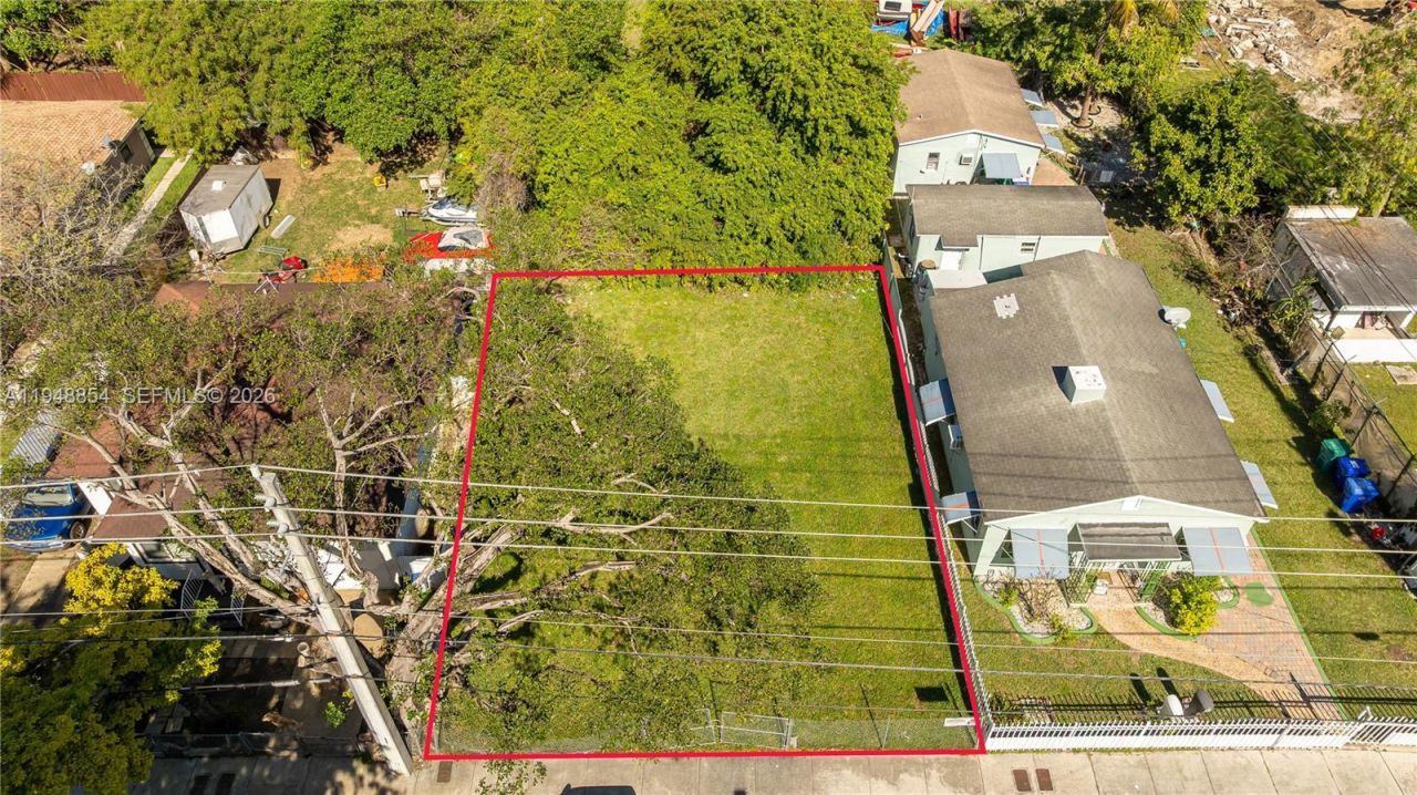 167 NE 76th St , Miami, FL 33138 Photo