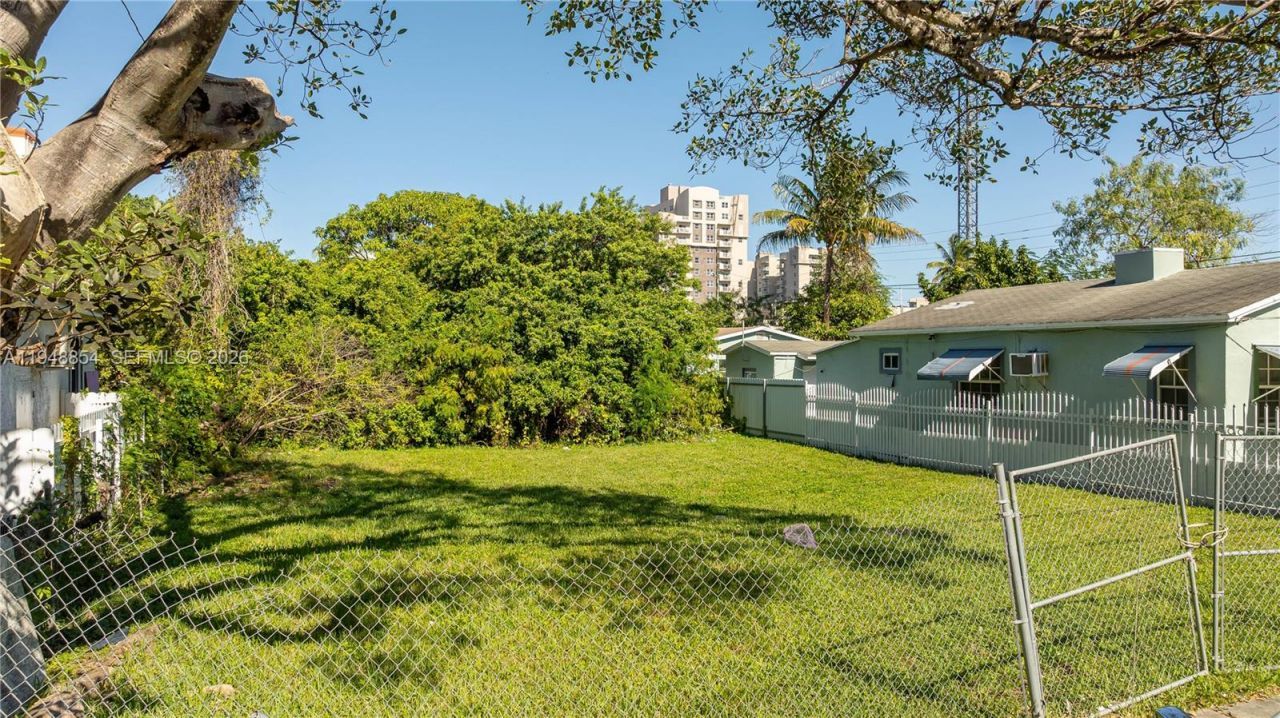 167 NE 76th St , Miami, FL 33138 Photo