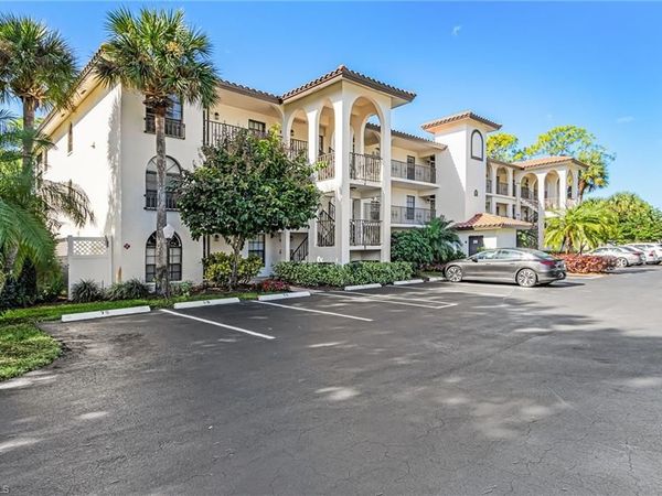 265 Deerwood CIR, Unit 3, NAPLES, FL 34113