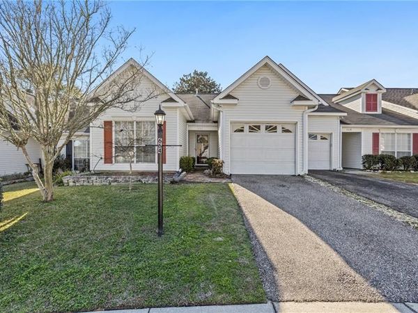 664 Spring Lake Drive W, Mobile, AL 36695