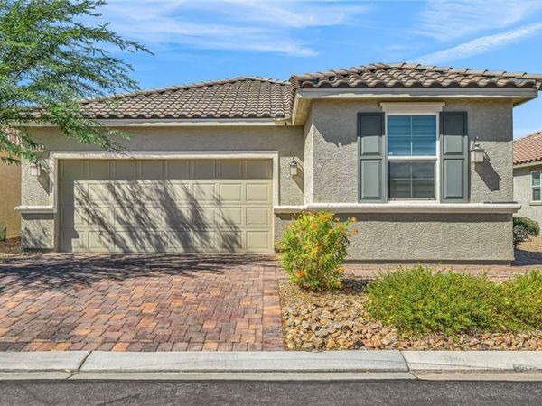 5827 Casa Branca Street, Las Vegas, NV 89148