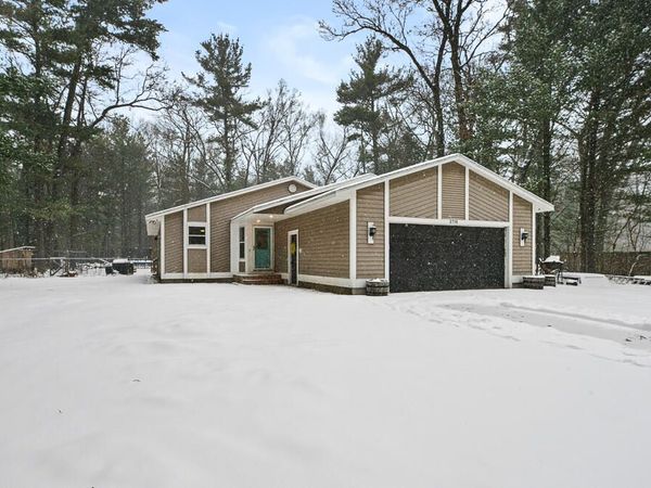 2716 E River Road, Twin Lake, MI 49457