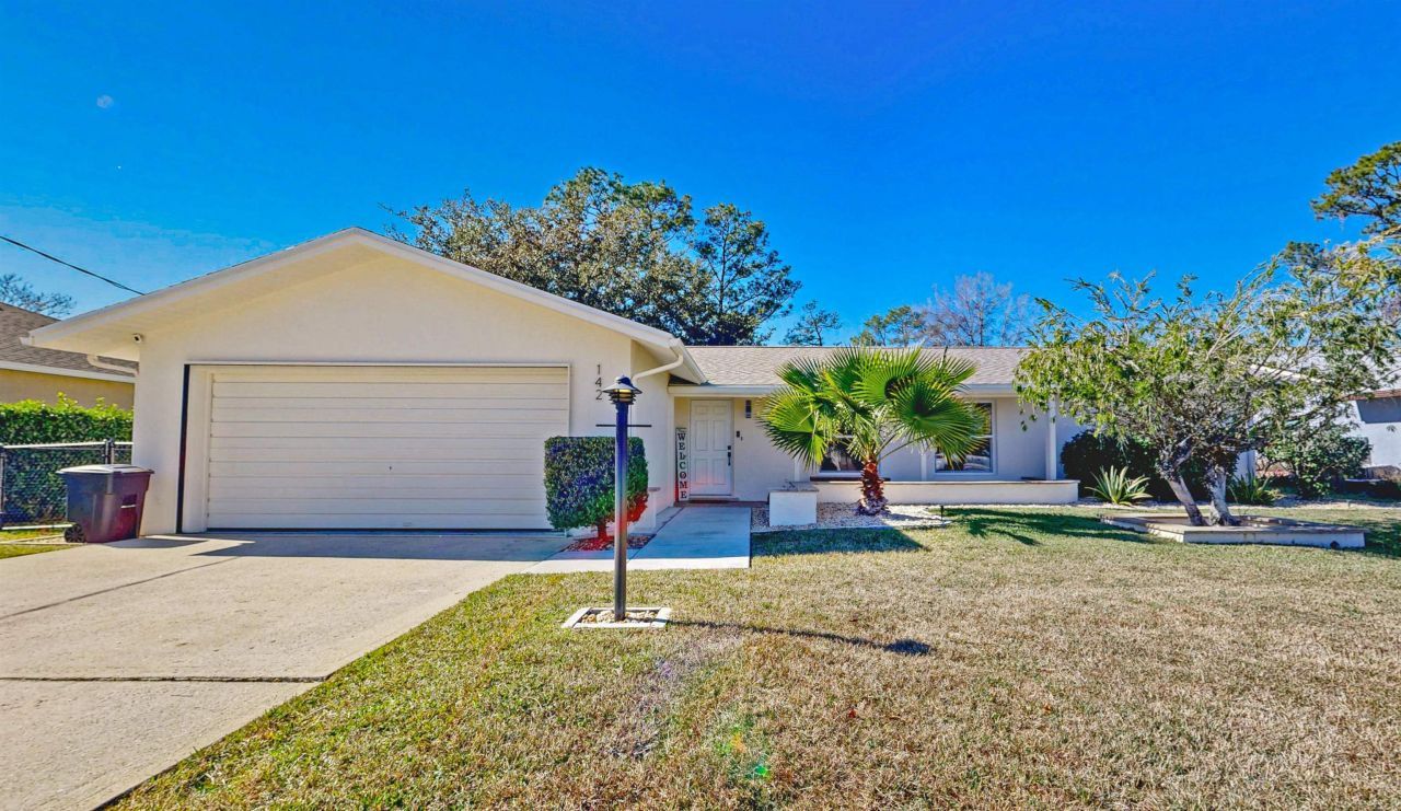 142 Foster Ln, Palm Coast, FL 32137 Main Photo