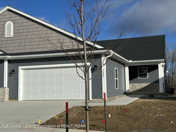 1467 Superior Drive, St. Johns, MI 48879