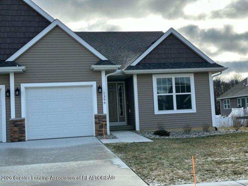 1396 Superior Drive, Saint Johns, MI 48879 Main Photo