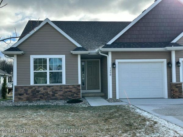 1398 Superior Drive, St. Johns, MI 48879