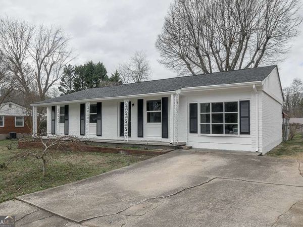 2620 Walnut Road, Gainesville, GA 30506