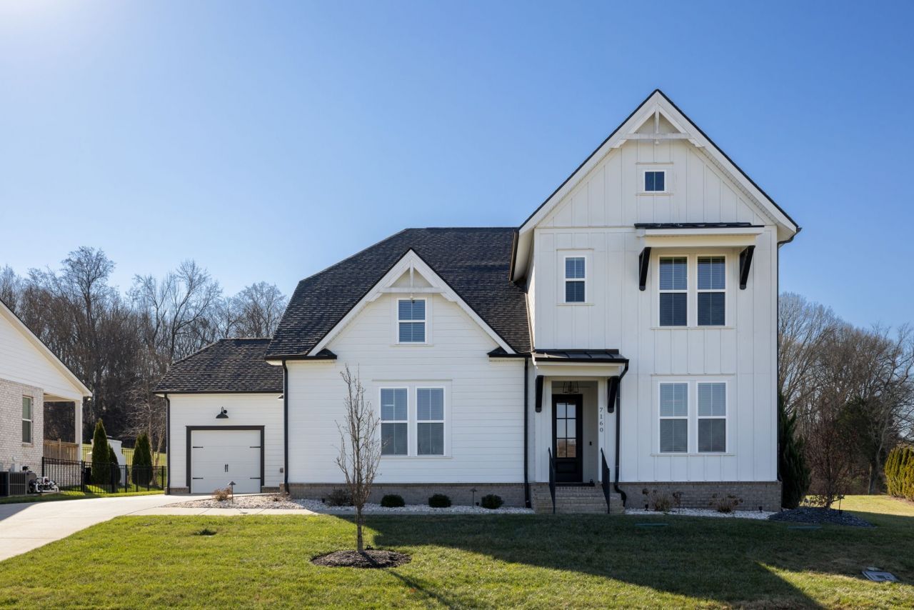 7160 Neills Branch Dr, College Grove, TN 37046 Main Photo