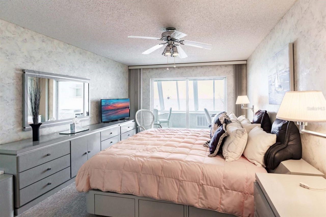 1055 W Peppertree Drive, Unit 802AA, Sarasota, FL 34242 Photo