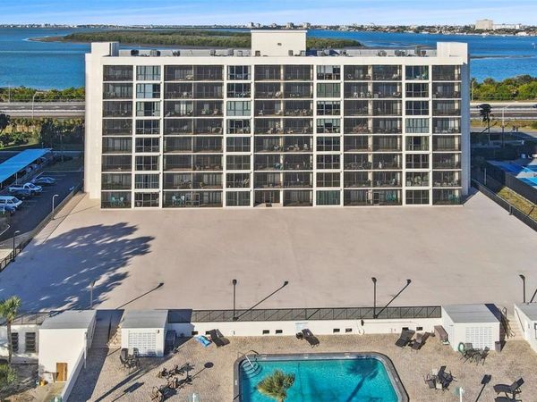 7100 SUNSHINE SKYWAY LANE S, Unit 503, ST PETERSBURG, FL 33711