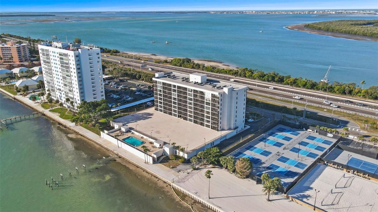 7100 Sunshine Skyway Lane S, Unit 503, Saint Petersburg, FL 33711 Photo