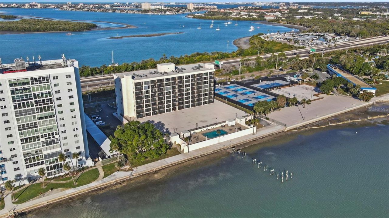 7100 Sunshine Skyway Lane S, Unit 503, Saint Petersburg, FL 33711 Photo