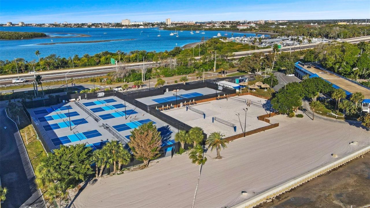 7100 Sunshine Skyway Lane S, Unit 503, Saint Petersburg, FL 33711 Photo