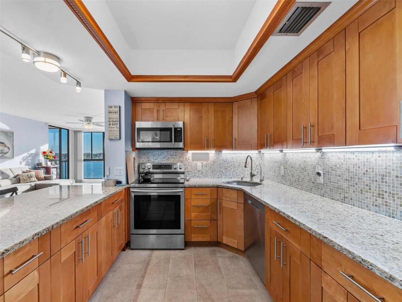 7100 Sunshine Skyway Lane S, Unit 503, Saint Petersburg, FL 33711 Photo