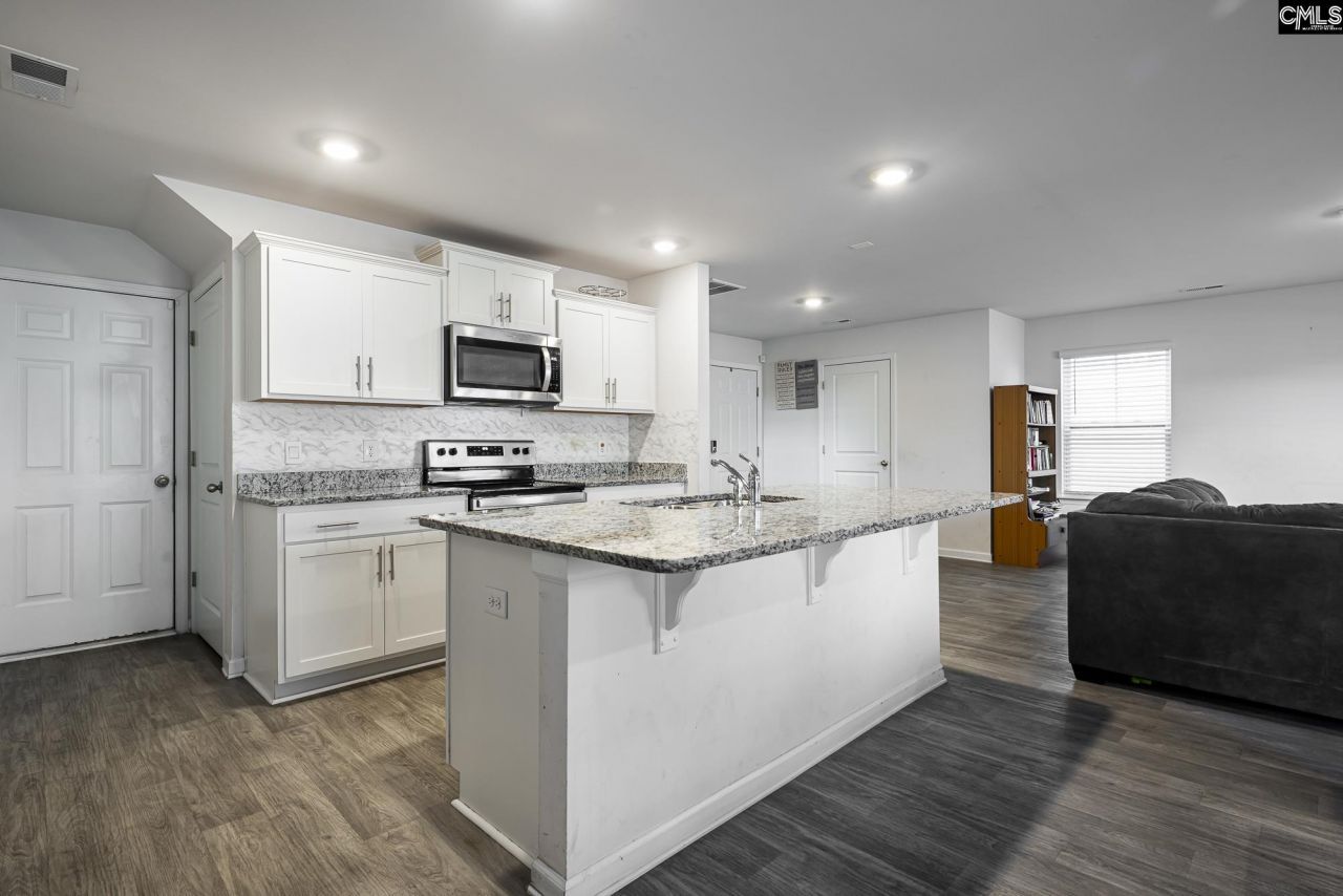 1039 Belmont Green Road  Photo 10