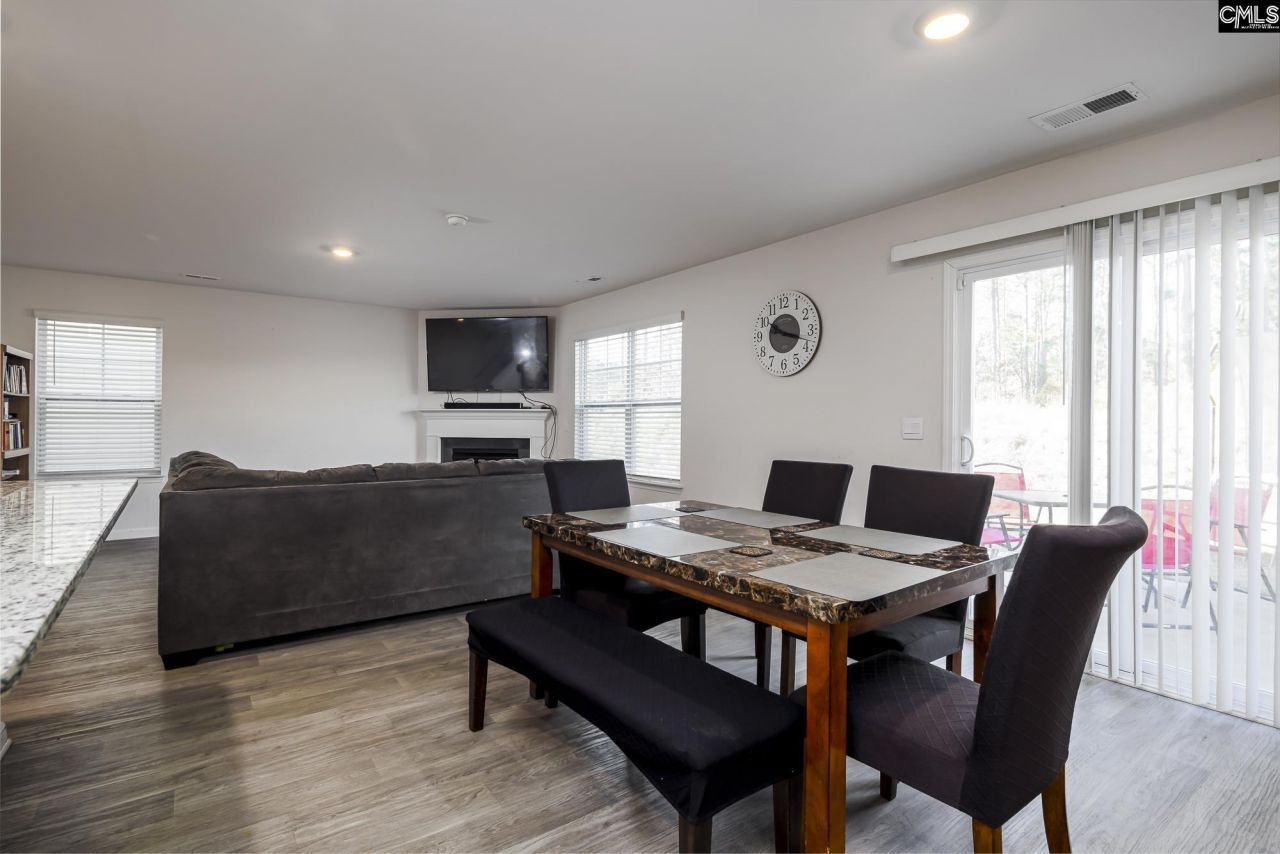 1039 Belmont Green Road  Photo 11