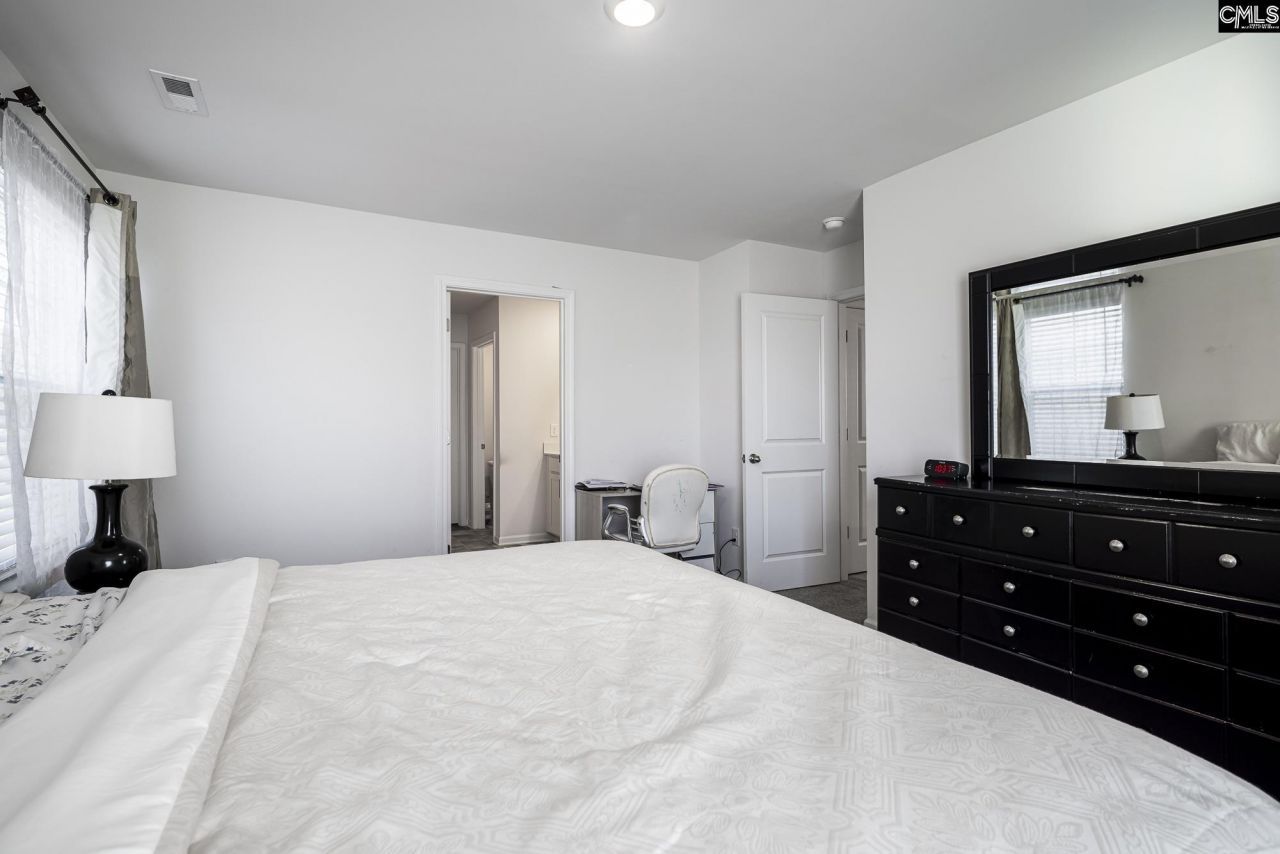 1039 Belmont Green Road  Photo 17