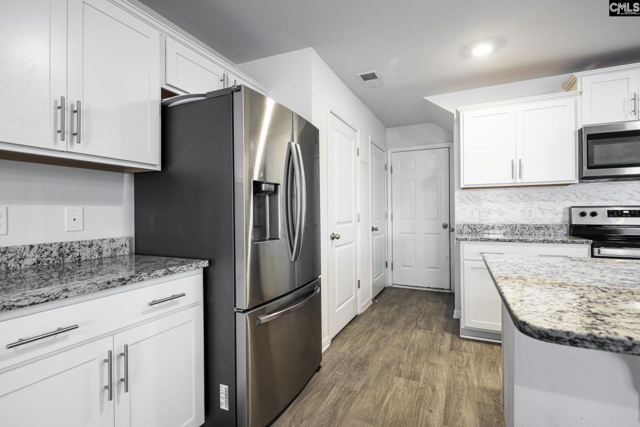 1039 Belmont Green Road  Photo 8