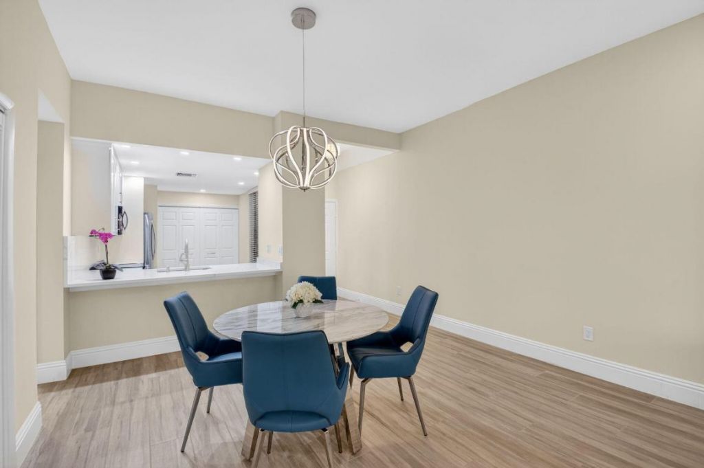 7484 La Paz Boulevard, Unit 103, Boca Raton, FL 33433 Photo