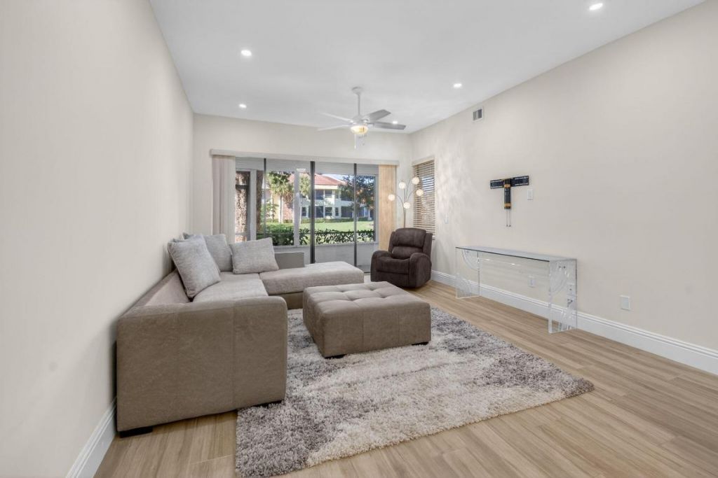 7484 La Paz Boulevard, Unit 103, Boca Raton, FL 33433 Photo