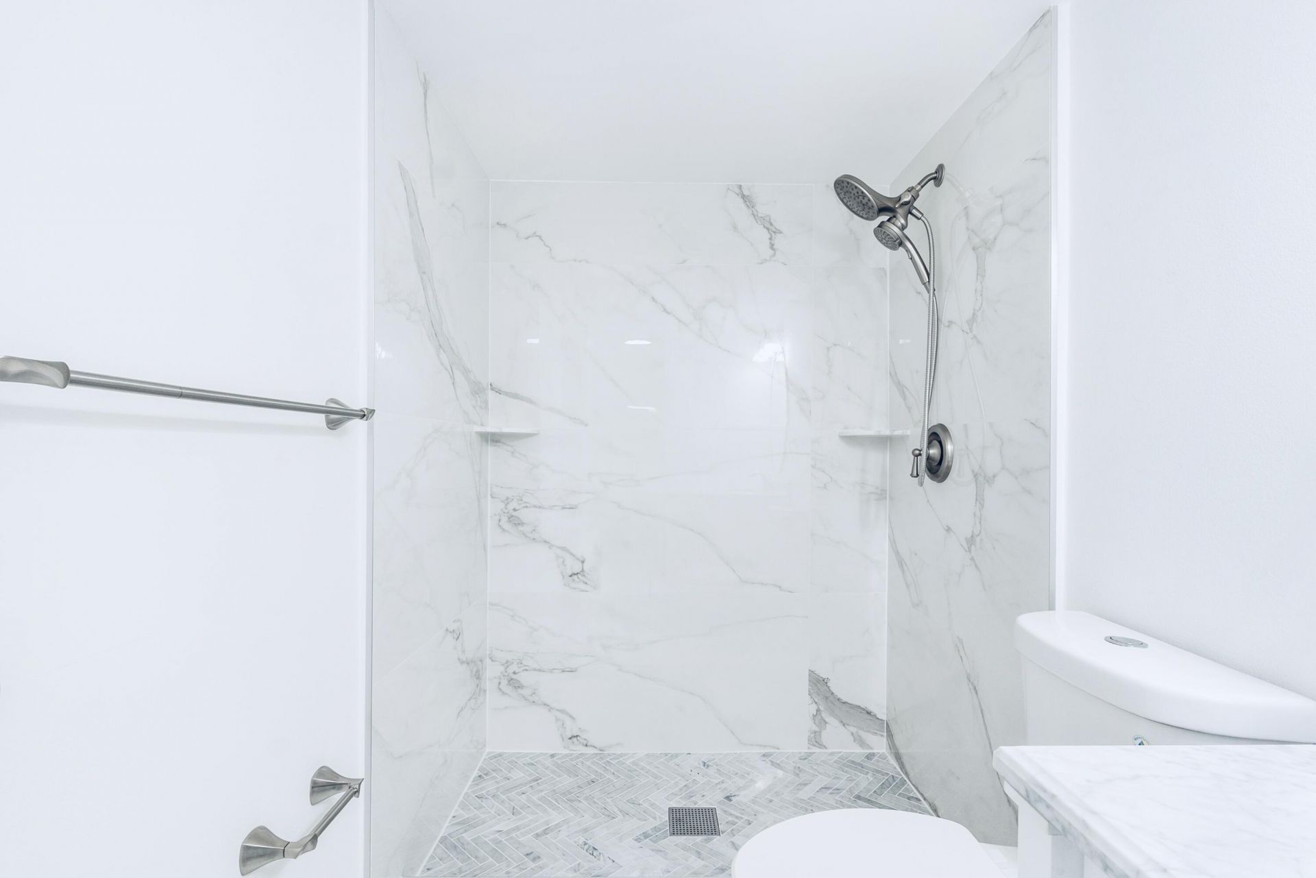 600 Parkview Drive, Unit 718, Hallandale Beach, FL 33009 Photo