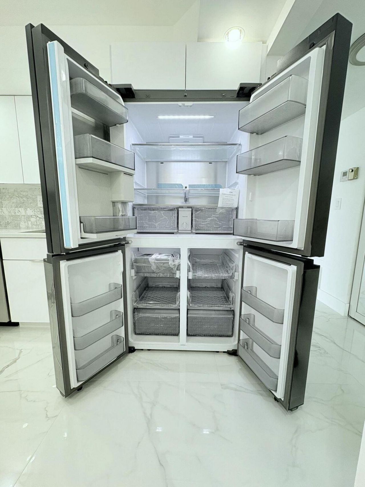 600 Parkview Drive, Unit 718, Hallandale Beach, FL 33009 Photo