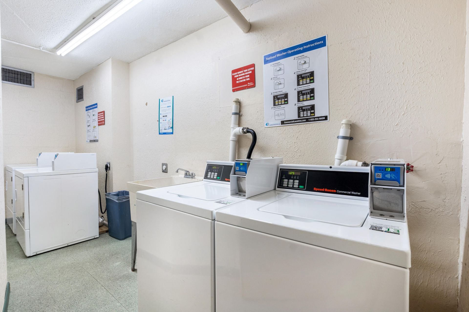 600 Parkview Drive, Unit 718, Hallandale Beach, FL 33009 Photo