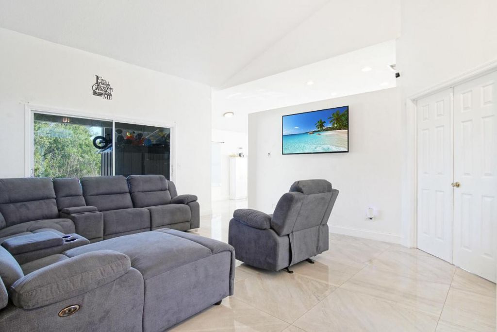 2619 SW Fair Isle Road, Port Saint Lucie, FL 34987 Photo