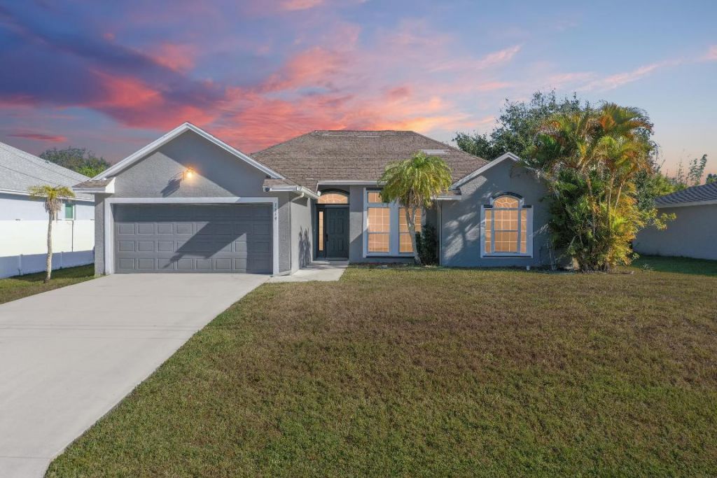 2619 SW Fair Isle Road, Port Saint Lucie, FL 34987 Photo