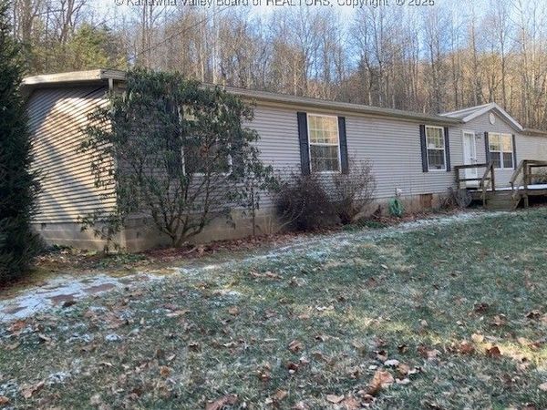 27832 Ripley Road, Mount Alto, WV 25264