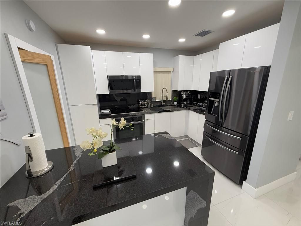 380 W 41st St , Hialeah, FL 33182 Photo