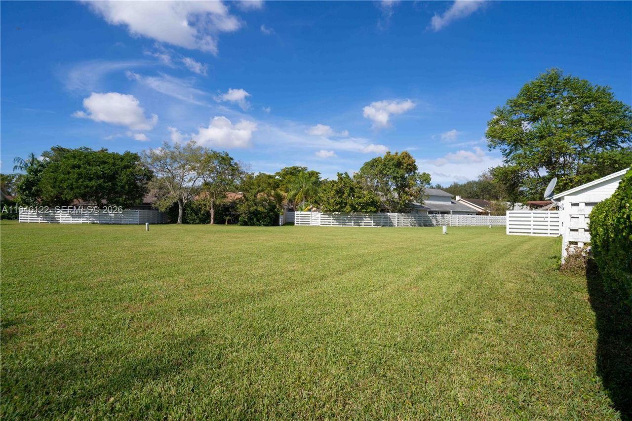 14954 SW 142nd Pl, Miami, FL 33186 Photo