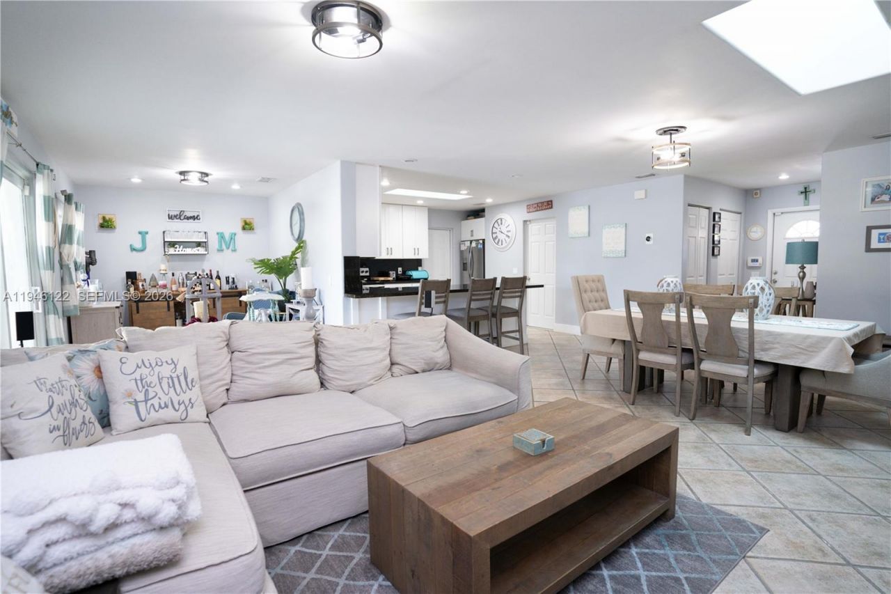 14954 SW 142nd Pl, Miami, FL 33186 Photo