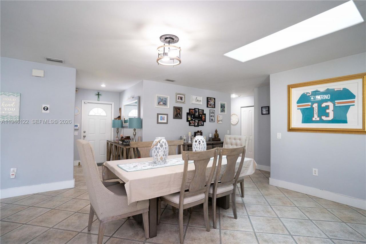 14954 SW 142nd Pl, Miami, FL 33186 Photo