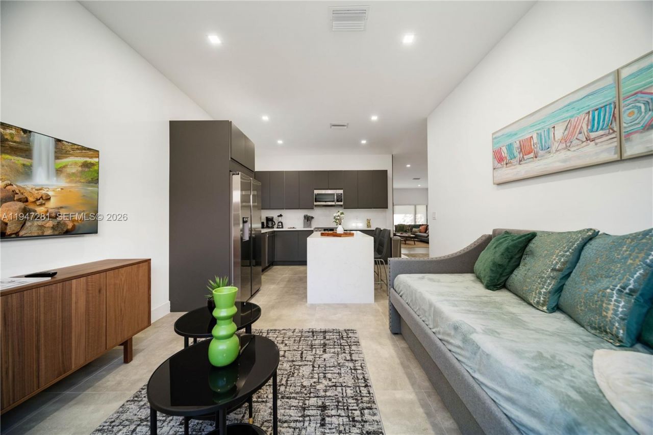 95 NW 52nd St, Miami, FL 33127 Photo